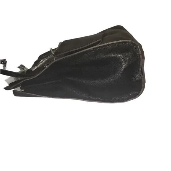 Tahari NWT Pebbled Shoulder Bag Wristlet Black Travel Tote Structured Elegant - Picture 11 of 14